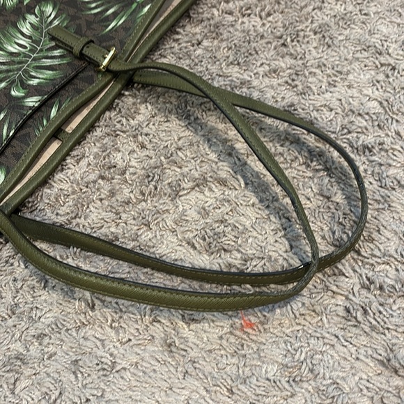 Michael Kors brown & Green tote bag - Picture 7 of 7